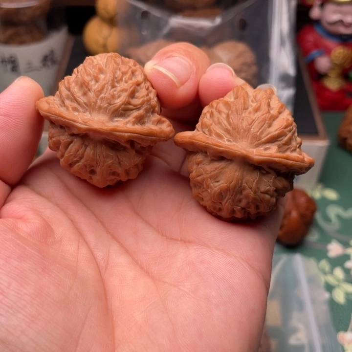 【闪购商品】文玩核桃吊坠39全品瓷娃娃