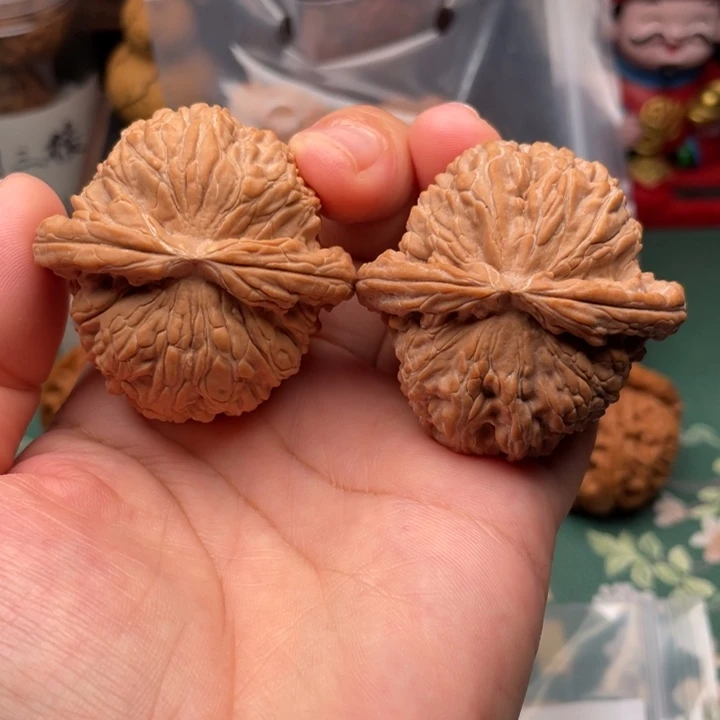 【闪购商品】文玩核桃吊坠46全品白狮子
