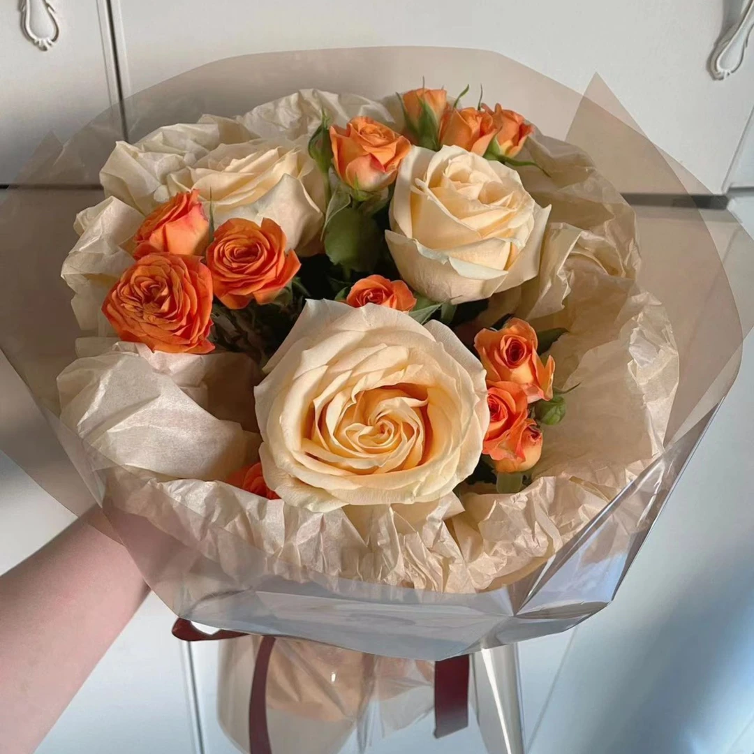 爆款【橙心橙意】3朵香槟搭配1枝多头玫瑰花束·送朋友爱人女友男友同事长辈老师闺蜜同城鲜花花束