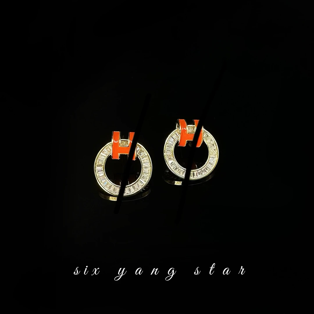 铜合金合成锆石耳饰 精致时尚气质经典百搭圆圈耳饰R0101