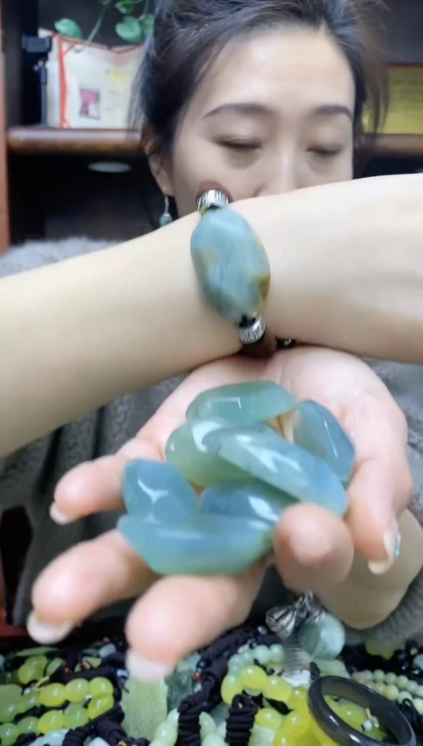【闪购商品】岫玉手链未镶嵌多样性发货 其中发一