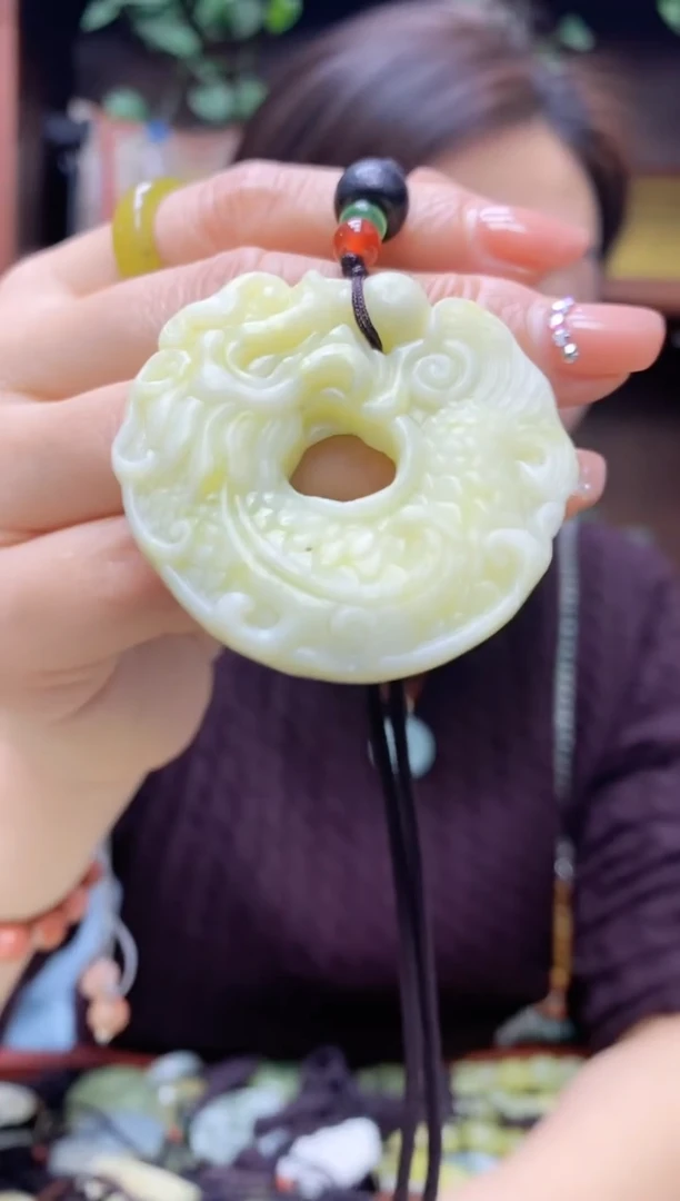 【闪购商品】岫玉吊坠未镶嵌1