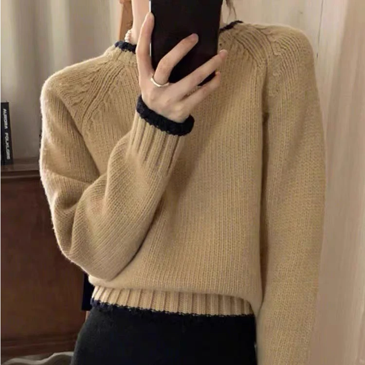 秋冬新款圆领撞色休闲百搭纯羊毛衫女短款套头针织衫打底上衣