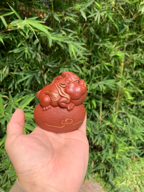 全手工茶宠-紫砂霸气貔貅-可以当茶壶盖置，可养