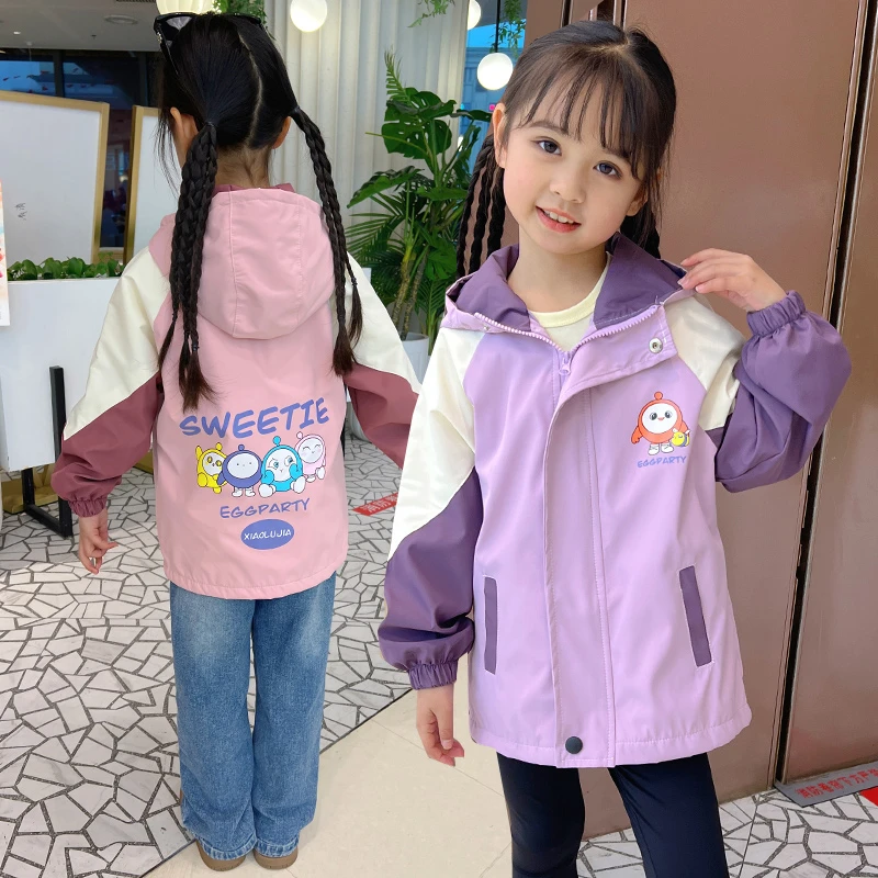 拼色冲锋衣女宝宝春装外出外套小女孩时尚新款卡通中小童休闲风衣