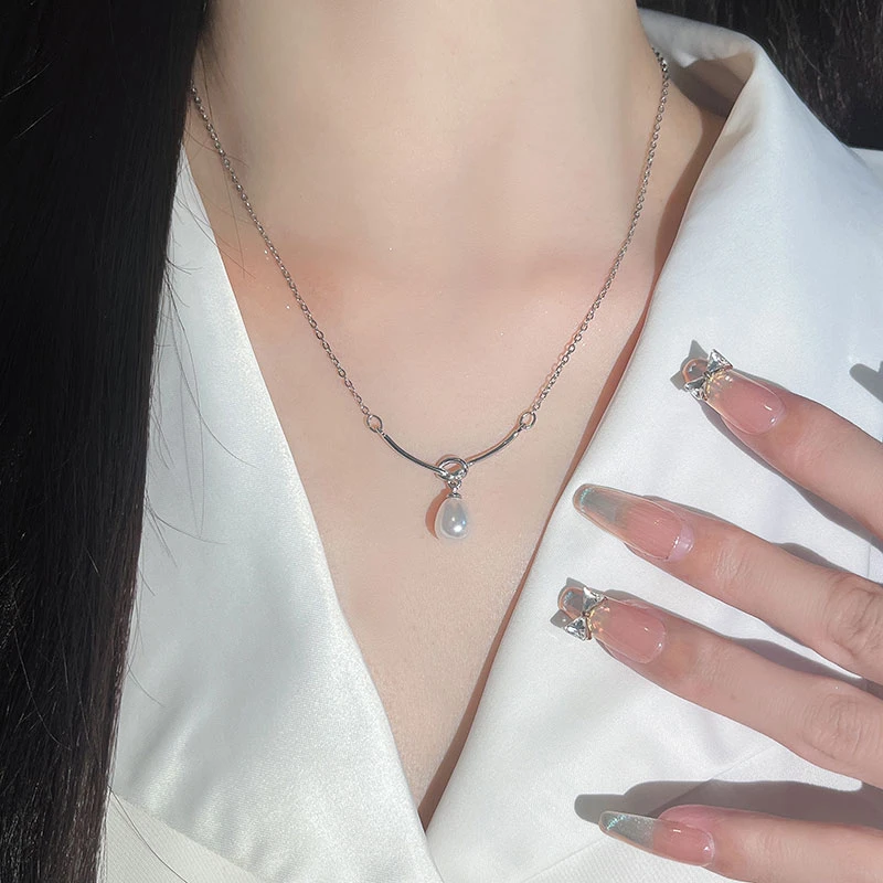 钛钢项链 舒亚妮 气质时髦好物柔情试水项链女轻奢精致感锁骨链