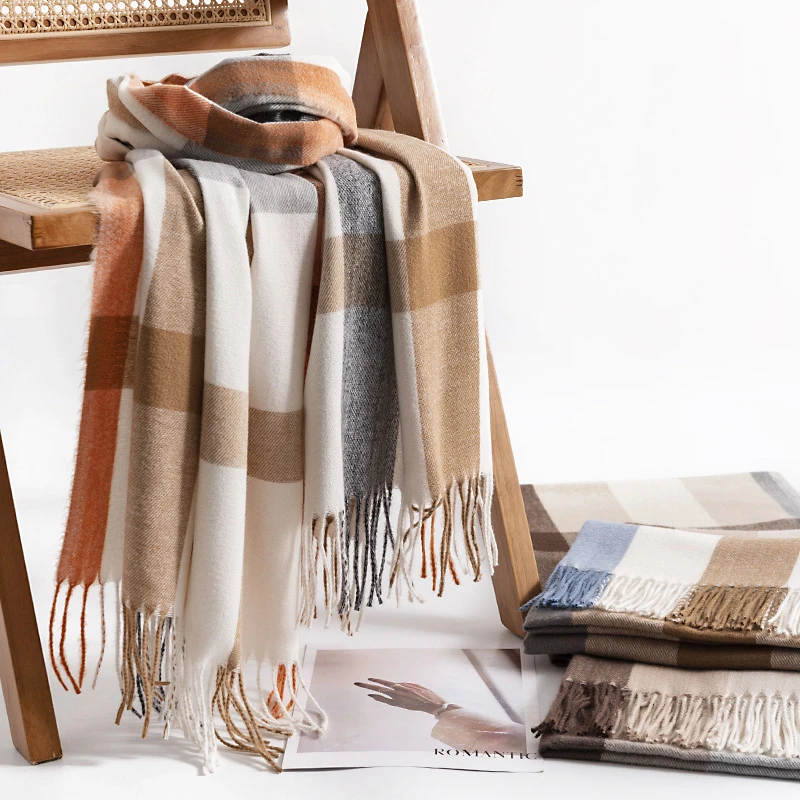 2023年新款格子围巾女日韩甜美风保暖围脖时尚披肩秋冬仿羊围巾