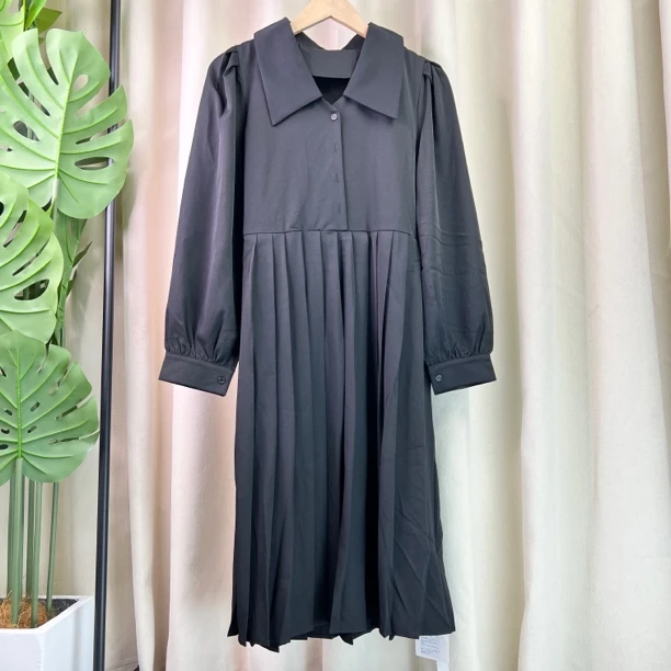 1060品牌撤柜女装黑色时尚秋季设计师气质显瘦翻领连衣裙