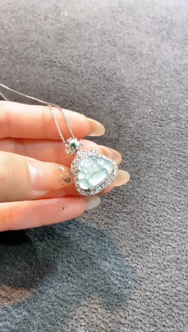 【闪购商品】翡翠吊坠未镶嵌多样性发货发一件不含链