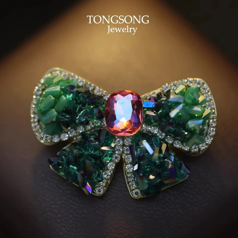 铜合金胸针 铜合金胸针 蝴蝶结碎颗粒仿水晶胸针大衣西装配饰胸花