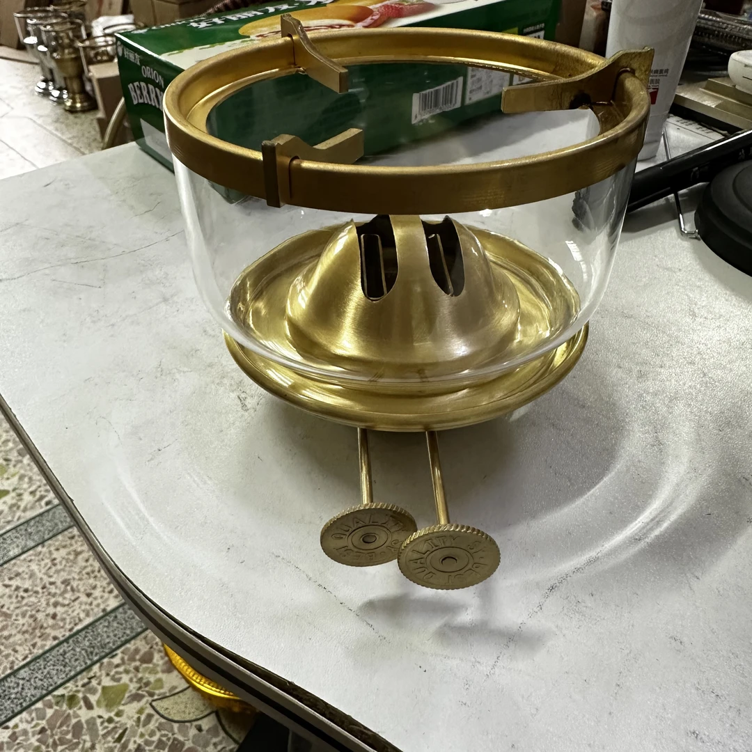 双灯芯的灯头。空气灯头炉