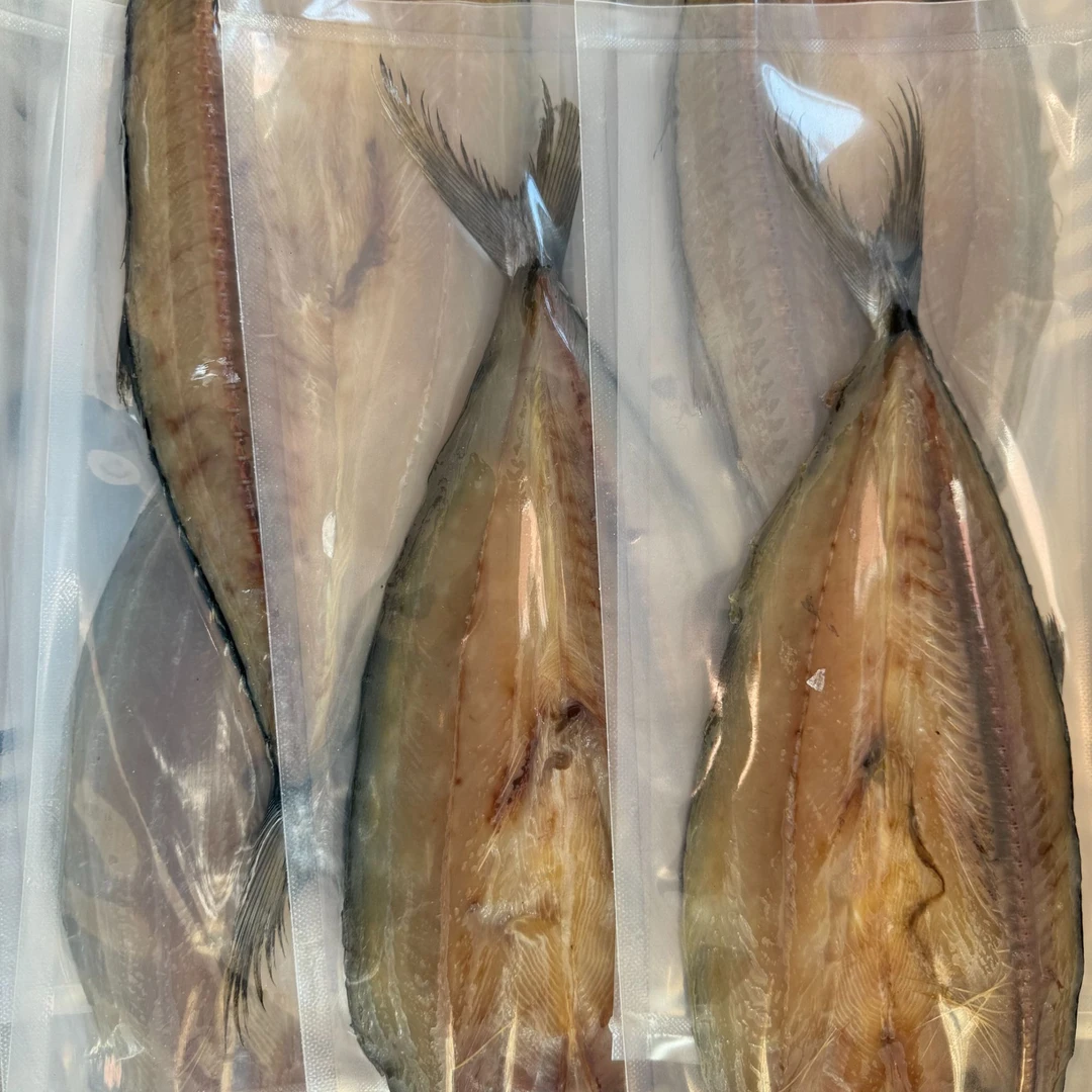 田横本地渔民自晒一卤鲜鲅鱼每条八两多到一斤