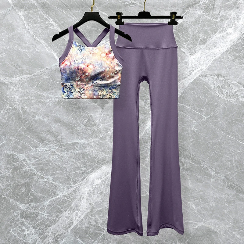 彩色国风印花瑜伽服套装女高级感2024新款速干背心运动健身喇叭裤