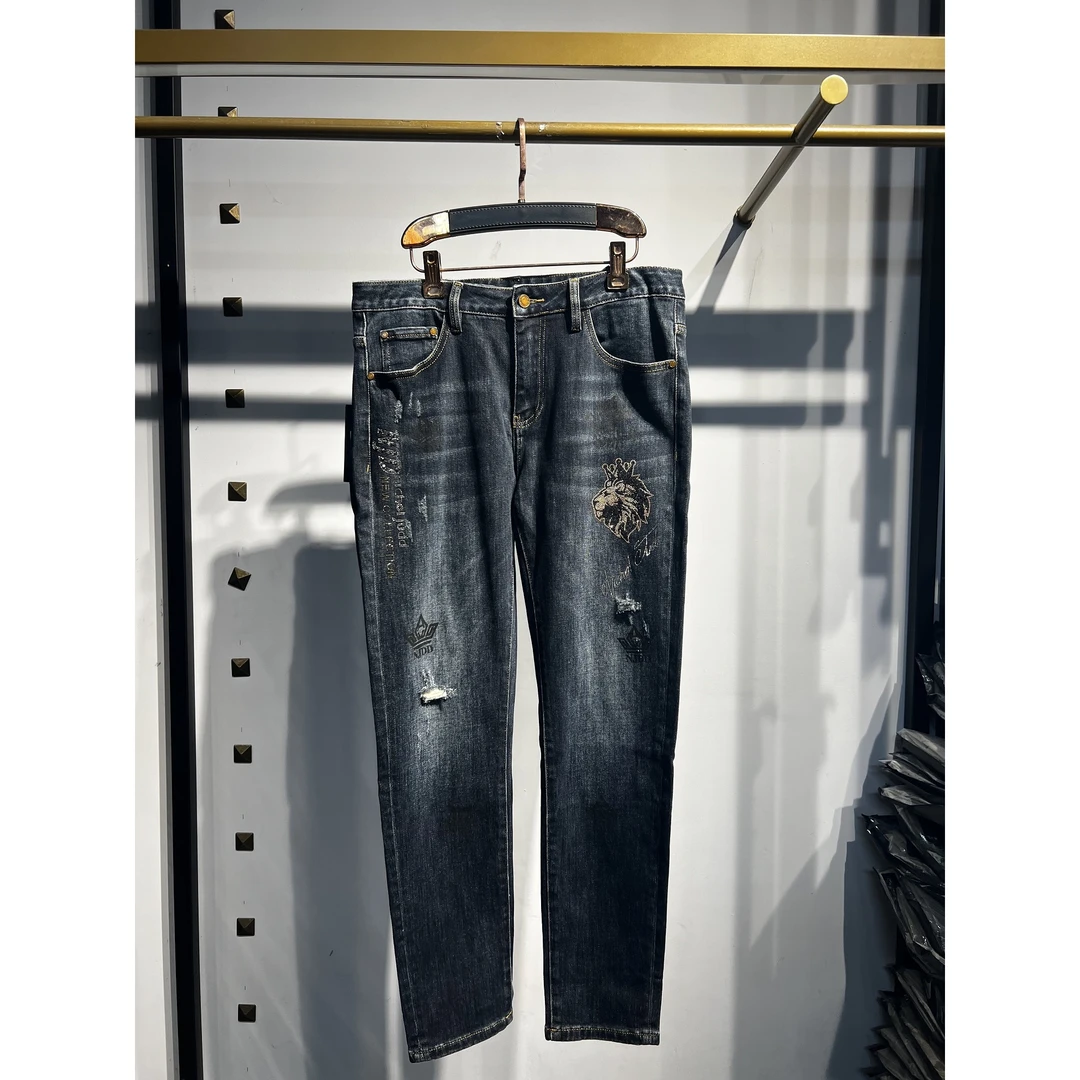 BX烫钻/狮王刺绣高标牛仔裤（E6194）