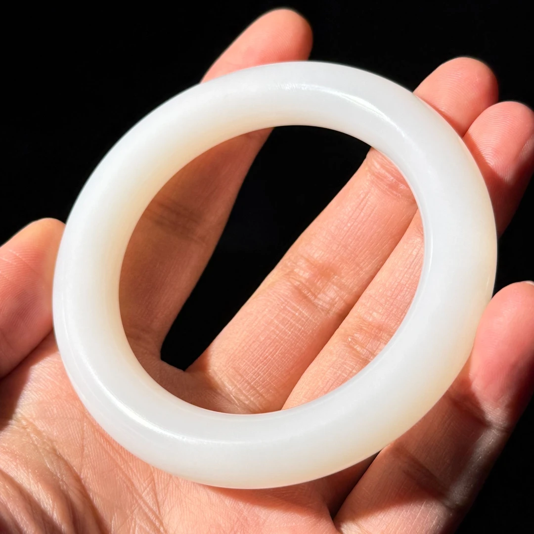 和田玉白玉圆条手镯56