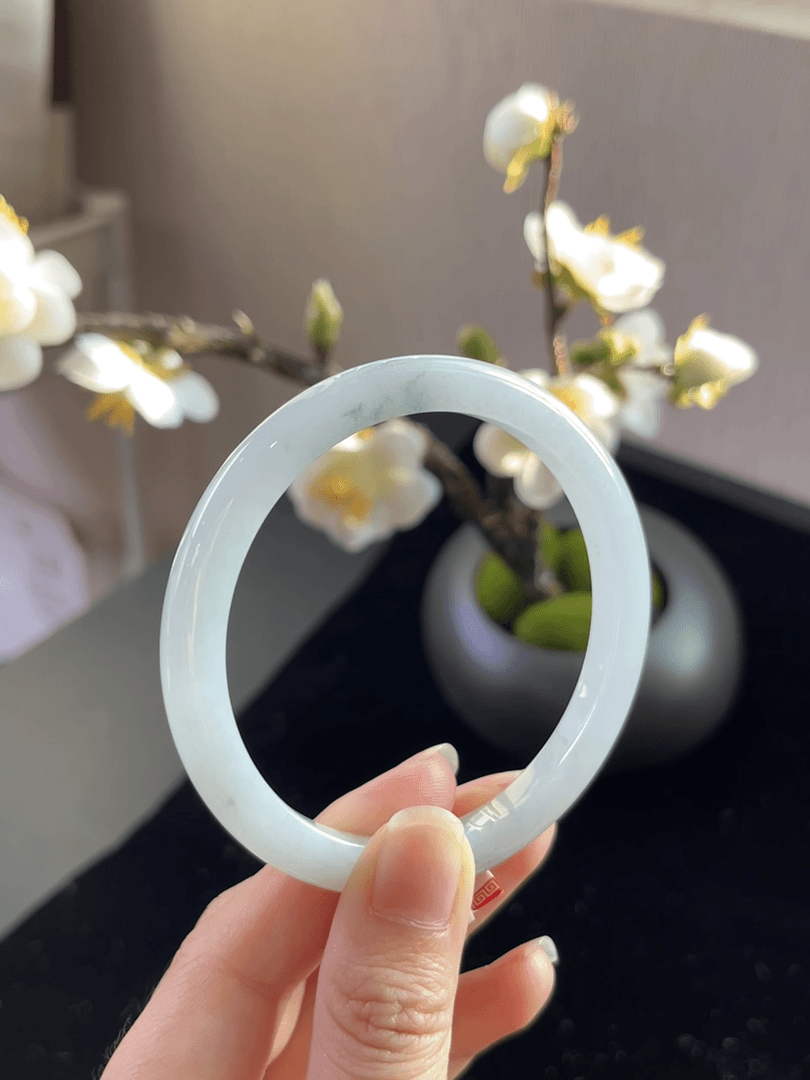 细糯美人条飘花手镯57