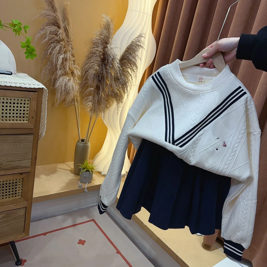 15535高端专享冬款套装白色