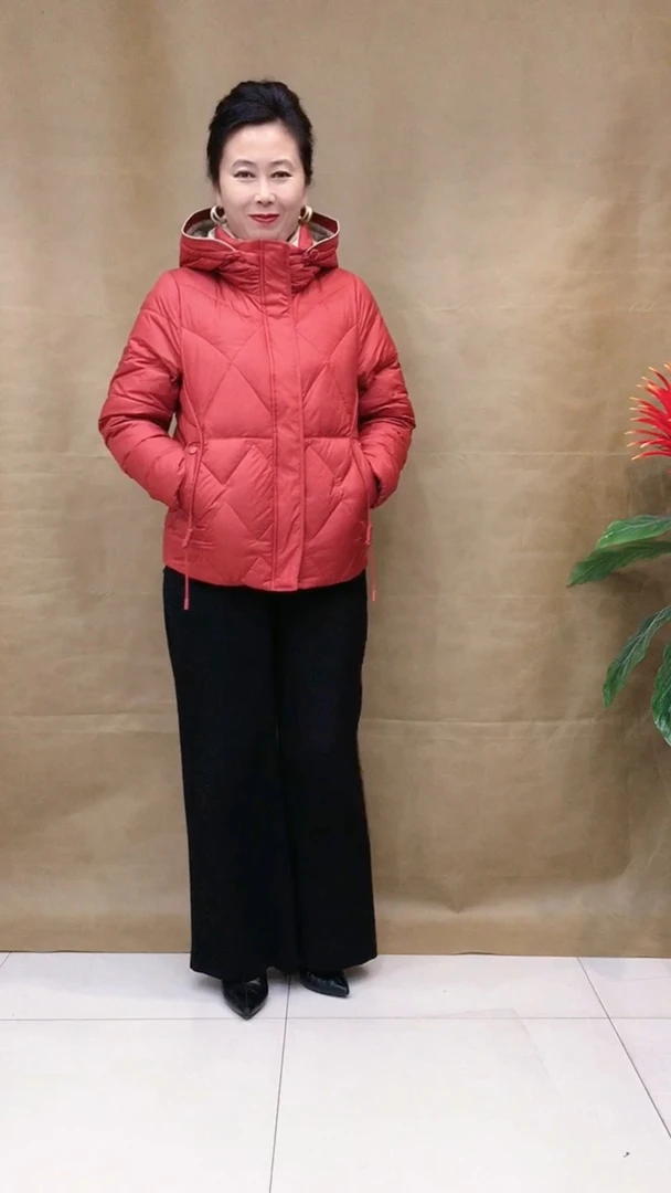 冬季短款连帽棉衣外套退货补6元运费