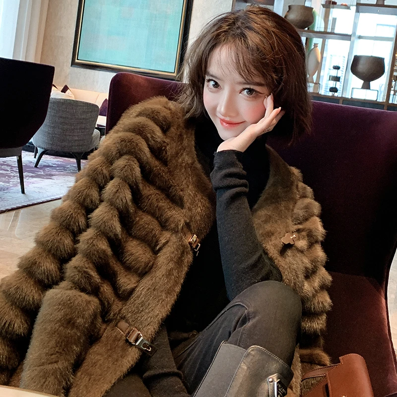 MIUCO贵妇咖色毛绒环保皮毛一体大衣短外套
