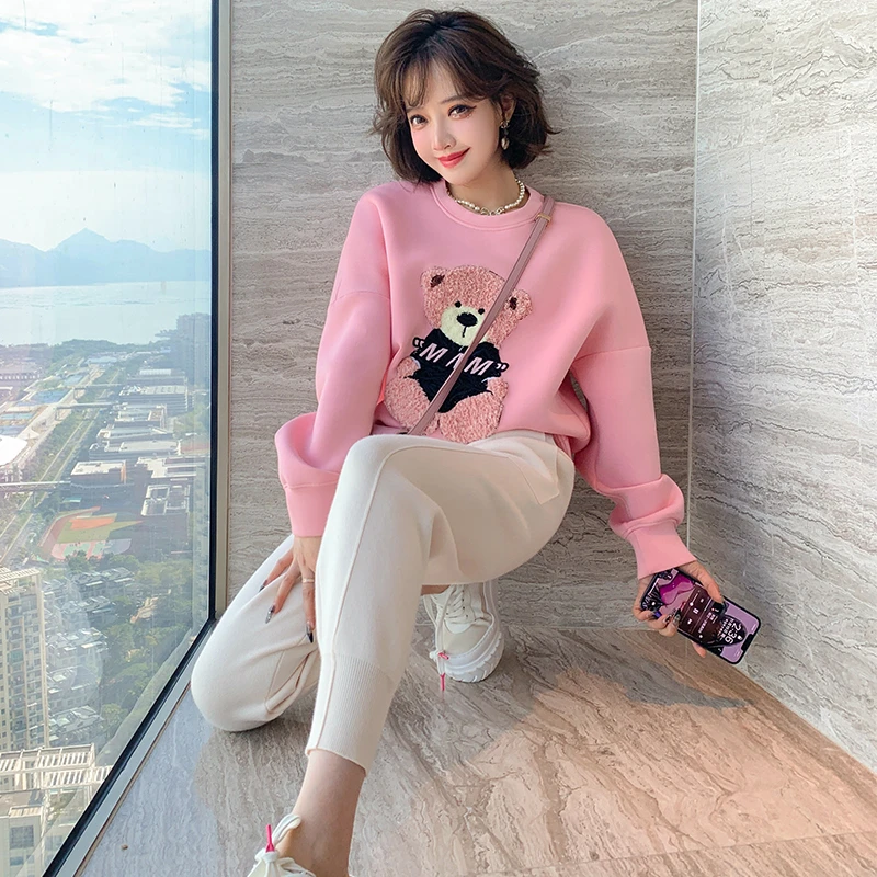 MIUCO可爱减龄植绒小熊太空棉舒适百搭洋气卫衣