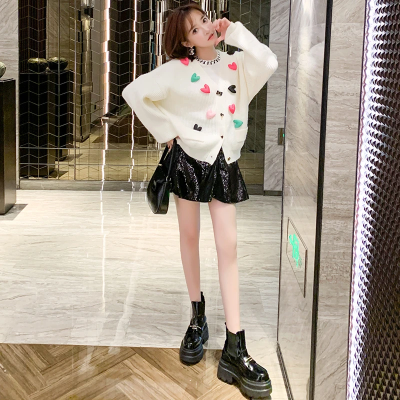 MIUCO甜蜜彩色爱心小众设计感纽扣慵懒宽松针织开衫毛衣