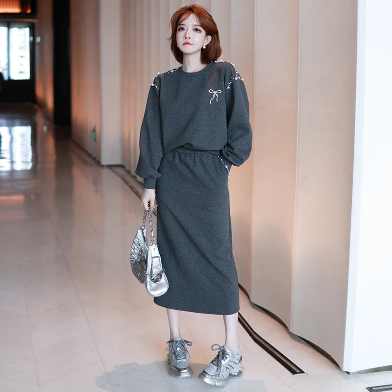 【现货】MIUCO钉珠蝴蝶结设计感灰色卫衣+松紧腰休闲开叉半裙套装