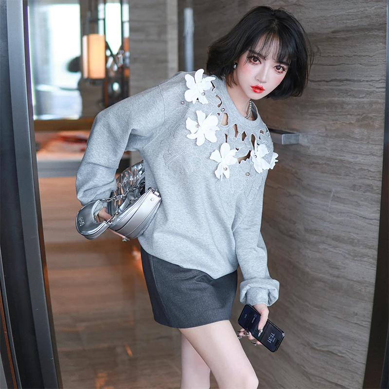 【现货】MIUCO立体钉珠花朵镂空刺绣宽松减龄卫衣+时装A字半裙套