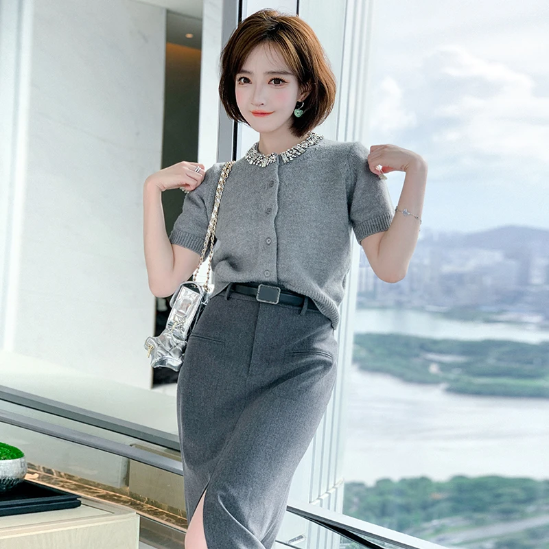 【现货】MIUCO千金感重工钉钻圆领单排扣修身短款针织开衫