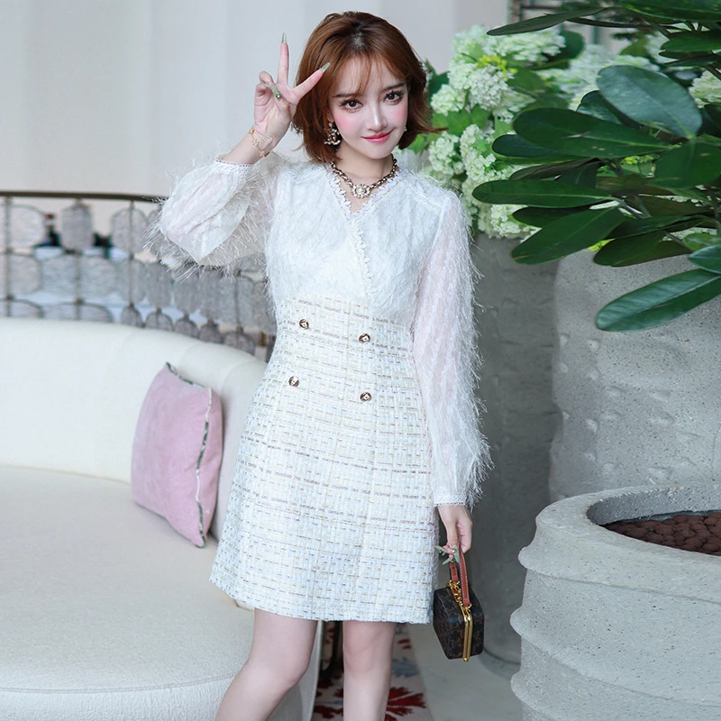 MIUCO小香千金流苏V领高腰粗花呢优雅A字连衣裙