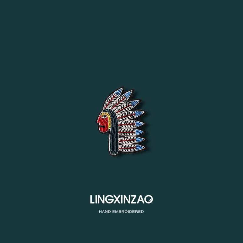 黄铜布艺胸针 手工刺绣高档精致徽章设计感酋长部落胸针衣服配饰