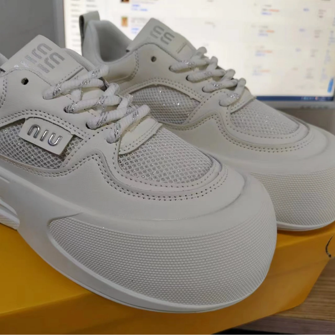 2024年新款女士小白鞋网面圆头显脚小百搭百搭夏季