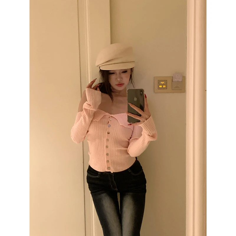 withmin【现货】樱花甜酒 露肩翻领抹胸修身针织长袖上衣2412264