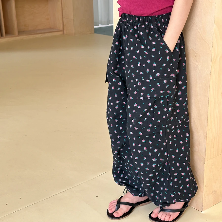 【现货清】女童口袋碎花抽绳工装裤直筒收口束脚宽松休闲裤24V056