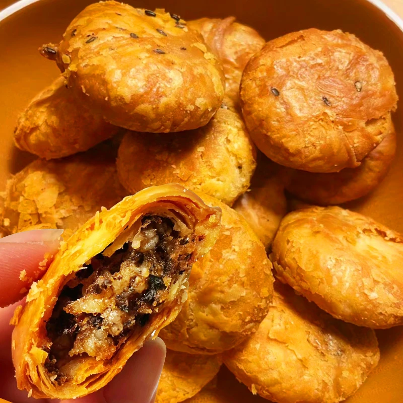 安徽特产黄山烧饼梅干菜扣肉酥饼干糕点充饥零食酥脆休闲食品批发