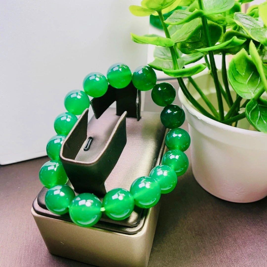 美亿珠宝/玛瑙玉髓手链约12mm/多样式发一