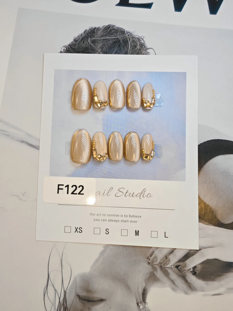 F122高级香槟色猫眼手绘温柔显白纯手工穿戴甲