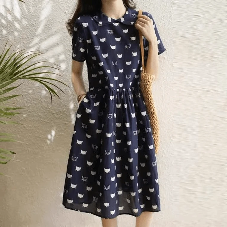 2025年夏季新款女装高级感独特别致裙子茶歇法式娃娃领A字连衣裙