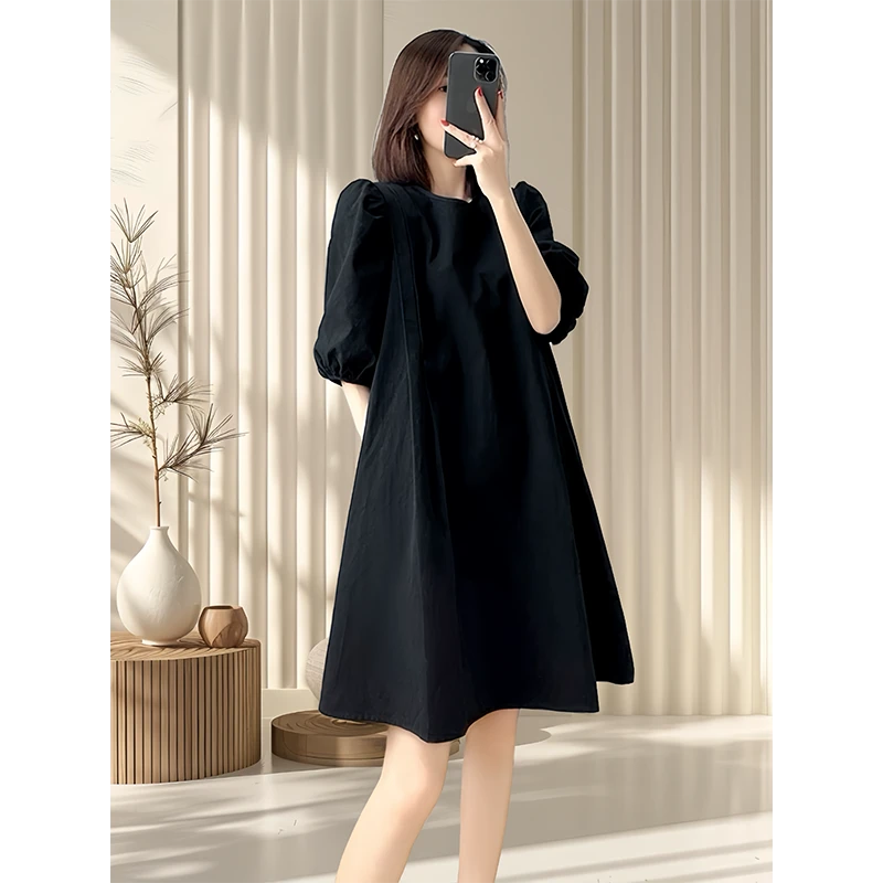 法式赫本风小黑裙2025新款设计感小众时尚夏季显瘦气质宽松连衣裙