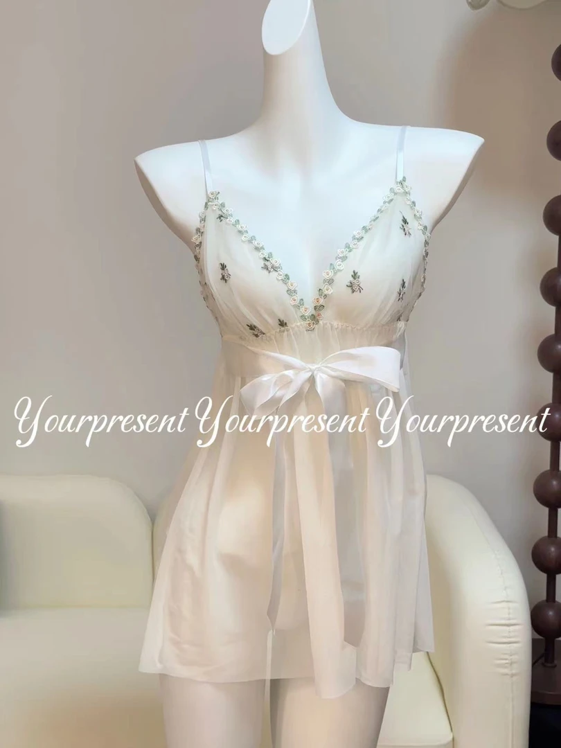 梨花成熟时丨蕾丝花边吊带睡裙印花蝴蝶结甜美睡裙