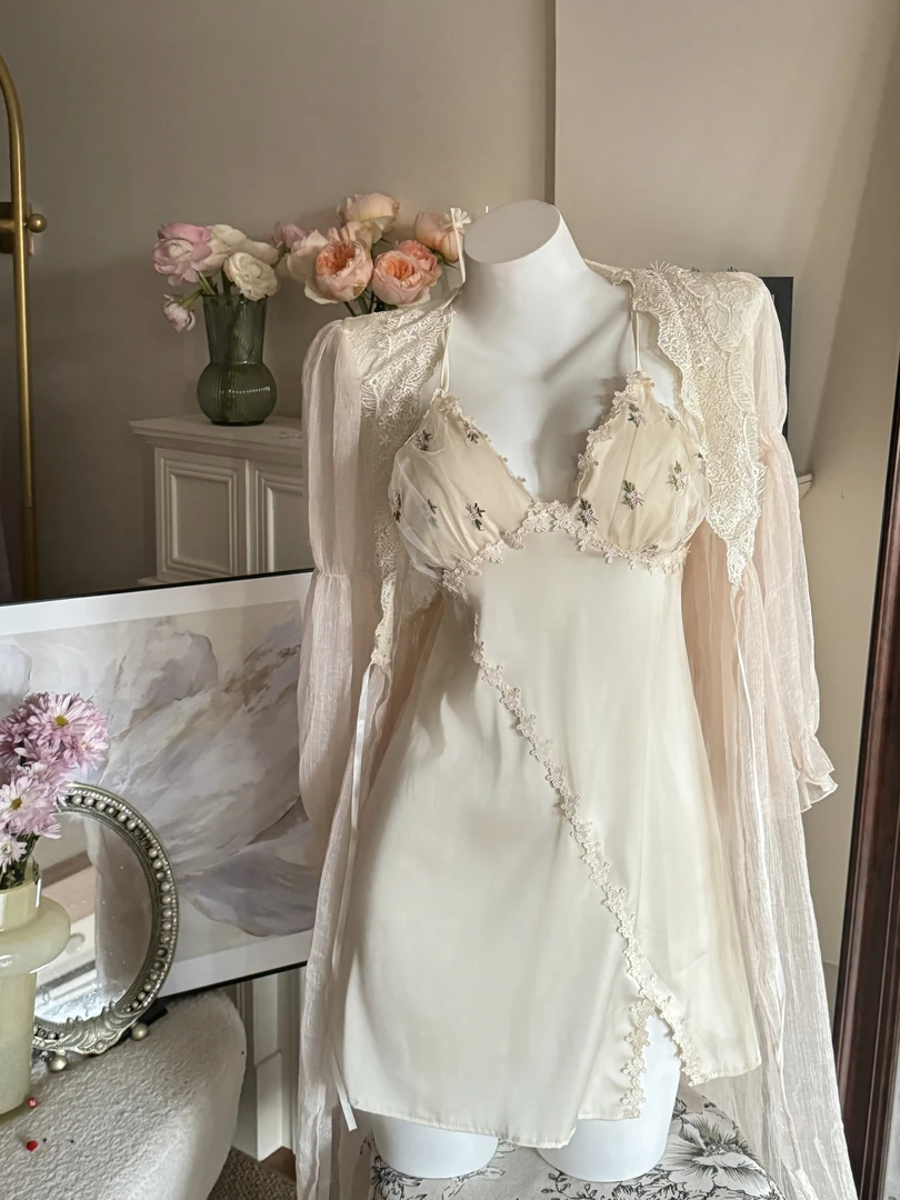 芝士甜心 可爱甜美睡衣睡裙蕾丝吊带裙