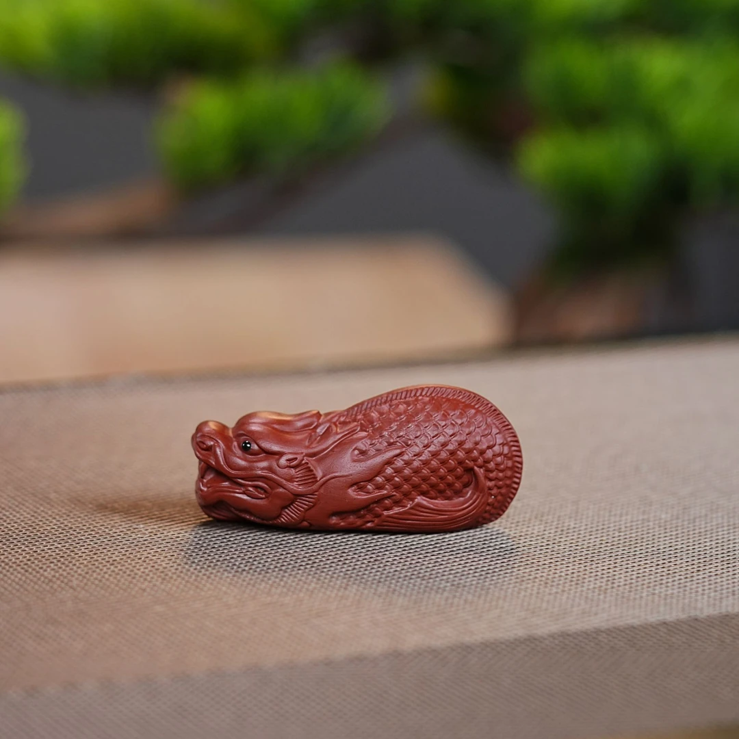 宜兴原矿鸡血大红袍手工堆绘龙紫砂茶宠209