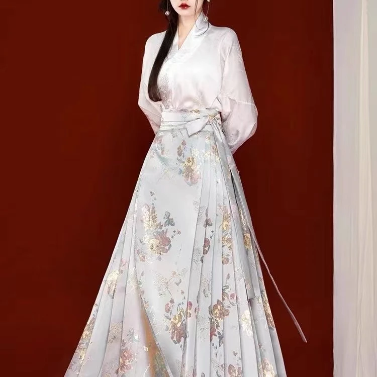 曹县青竹袖汉服马面裙《新中式碟恋花》米色