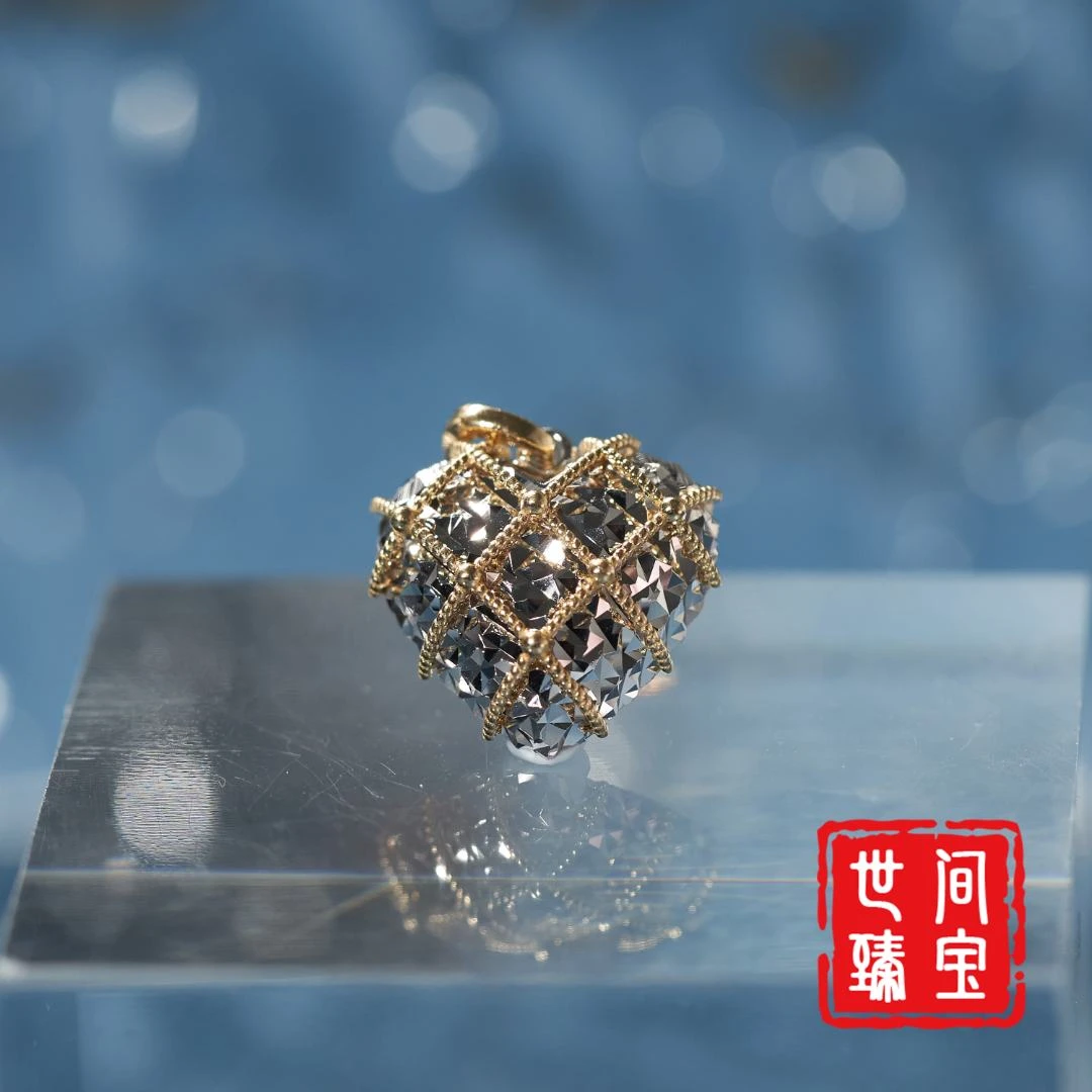 18K金心形吊坠/多样性发/P2060