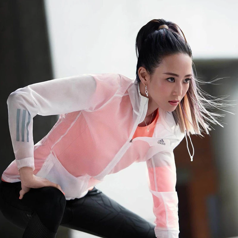 Adidas阿迪达斯女时尚舒适百搭运动休闲连帽长袖外套上衣DN8765