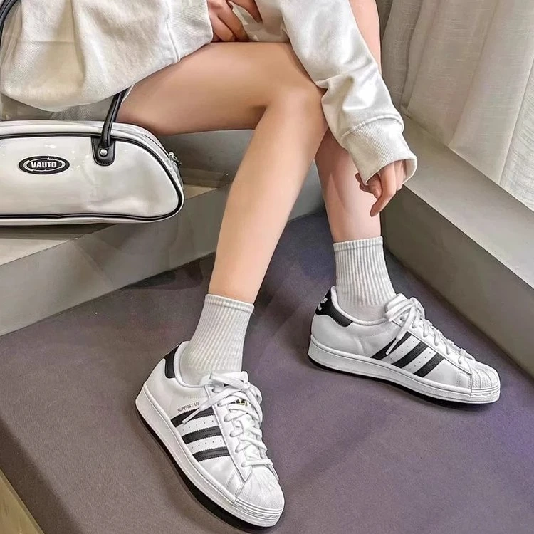 Adidas/三叶草 金标贝壳头板鞋 男女休闲小白鞋FU7712 EG4958