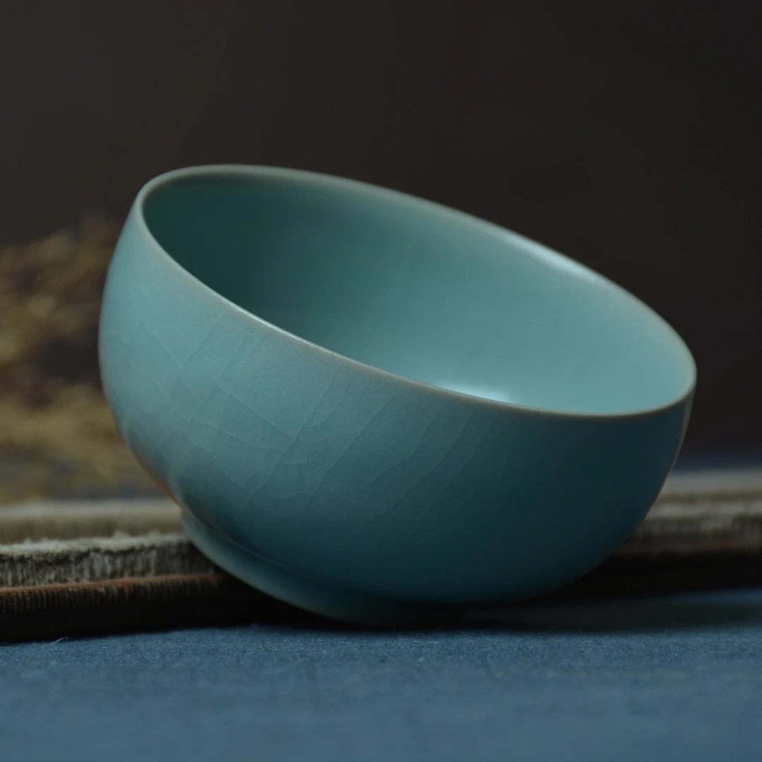 汝窑薄胎仿古釉罗汉杯