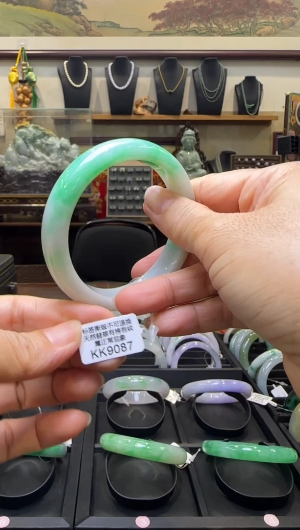【闪购商品】翡翠手镯未镶嵌正圈59 KK9087退货扣一百
