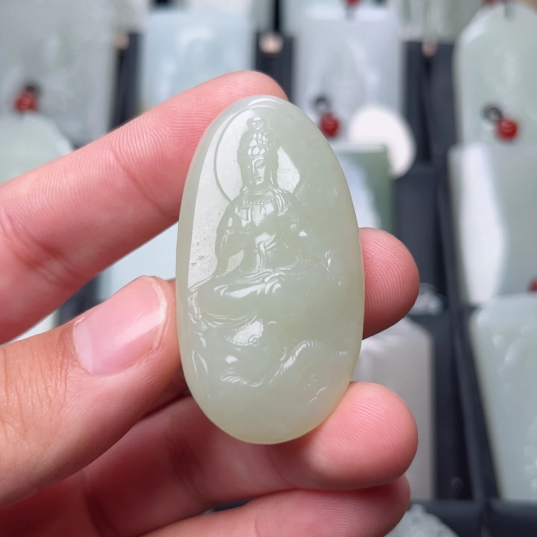 【闪购商品】和田玉挂件未镶嵌城**滴