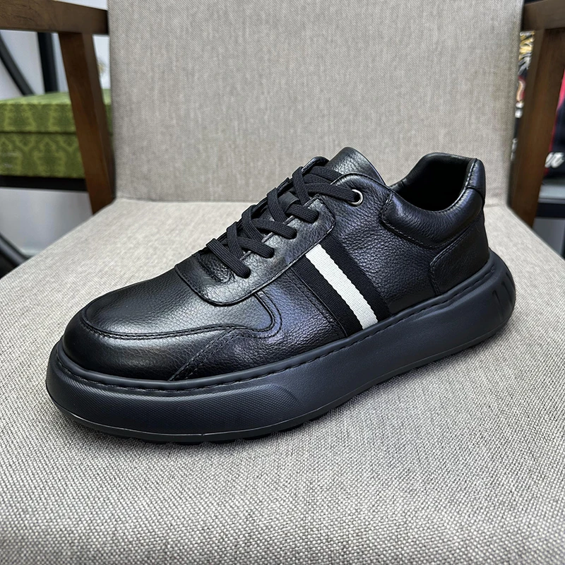 真皮休闲男皮鞋黑色百搭时尚休闲鞋头层牛皮轻便软底舒适潮牌男鞋