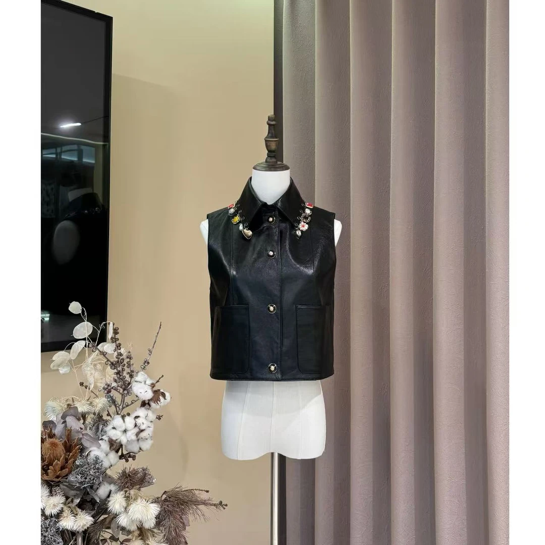 【晨老板】C【珠零锦粲】时尚皮衣马甲挂件无袖外套79242019